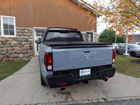 Certified 2023 Honda Ridgeline Black Edition image 5