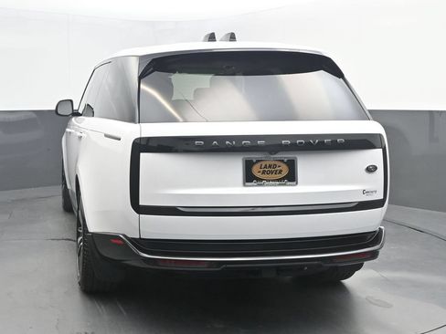 Used 2023 Land Rover Range Rover SE AWD/4WD image 6