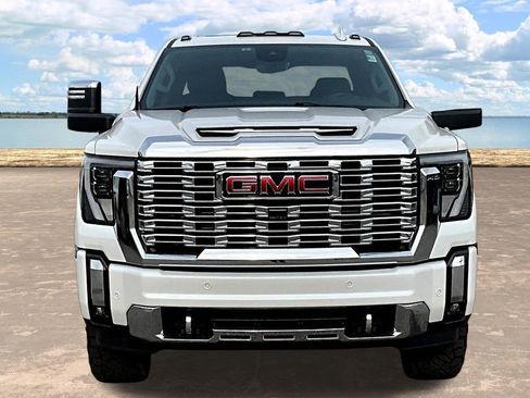 Used 2024 GMC Sierra 3500 Denali w/ Denali Reserve Package image 2