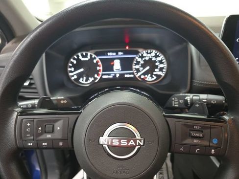 Used 2023 Nissan Rogue SV AWD/4WD image 19