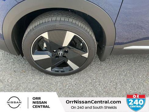 New 2025 Nissan Kicks SR FWD image 9