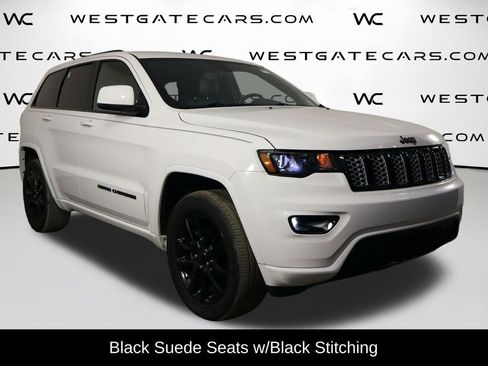 Used 2020 Jeep Grand Cherokee Altitude image 41