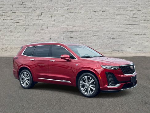 Used 2023 Cadillac XT6 Premium Luxury FWD image 6
