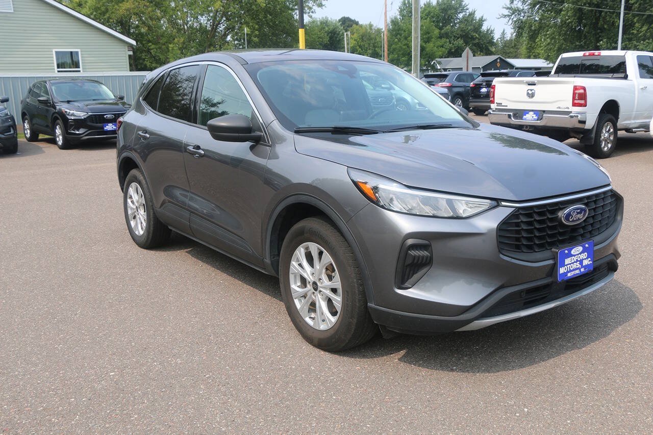 Used 2024 Ford Escape Active AWD/4WD image 10