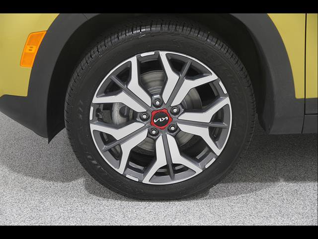 Used 2023 Kia Seltos SX w/ SX Sunroof Package AWD/4WD image 23