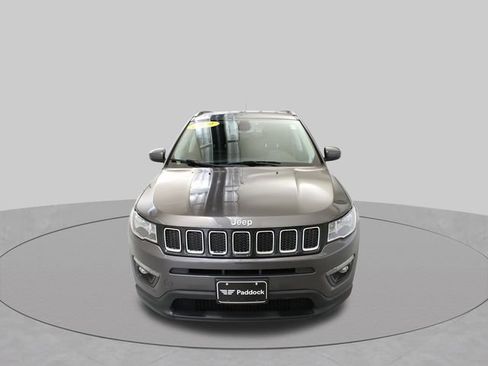 Used 2019 Jeep Compass Latitude AWD/4WD image 3