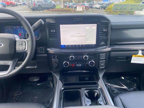 Used 2026 Ford F350 Lariat w/ FX4 Off-Road Package image 28