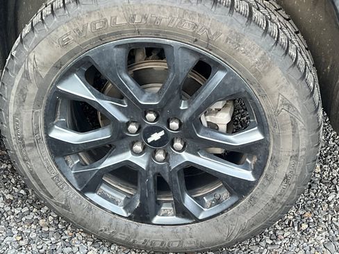 Used 2021 Chevrolet Traverse RS image 8