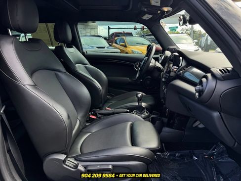 Used 2015 MINI Cooper 2-Door Hardtop FWD image 30