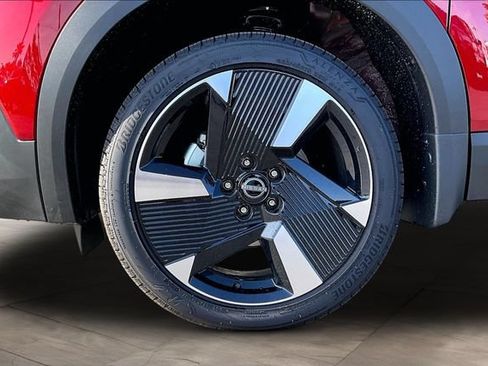 New 2026 Nissan Kicks SR FWD image 13