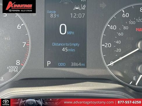 Used 2024 Toyota Corolla LE FWD image 28