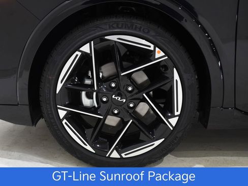 New 2025 Kia K4 GT-Line image 6