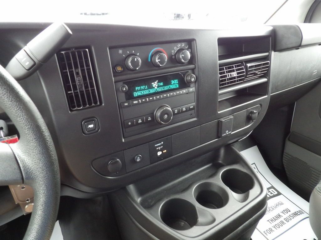 Used 2025 GMC Savana 2500 w/ Driver Convenience Package RWD image 22