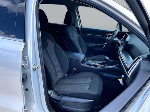 Certified 2026 Kia Sorento LX FWD image 9