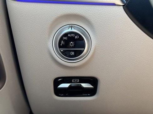 Used 2025 Mercedes-Benz C 300 C 300 image 19