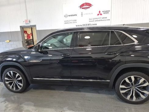 Used 2020 Volkswagen Atlas Cross Sport SEL Premium R-Line AWD/4WD image 6