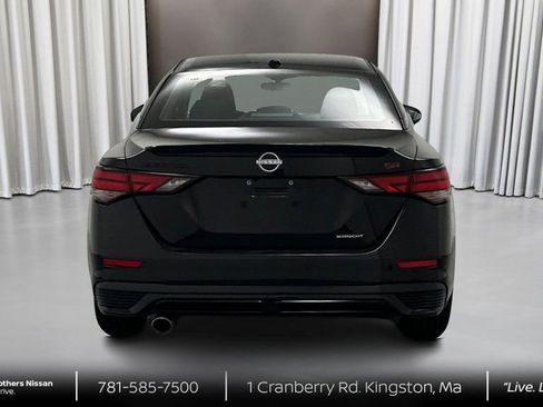 New 2025 Nissan Sentra SR w/ Midnight Edition image 5