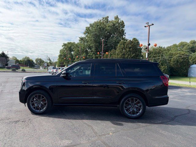Used 2025 Ford Expedition Platinum w/ Stealth Performance Package AWD/4WD image 15