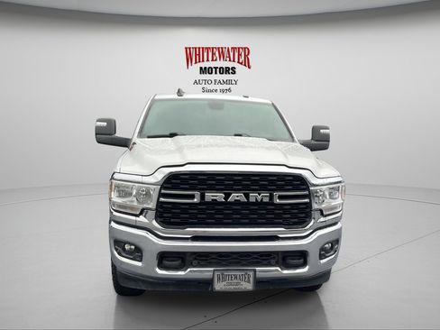 Used 2024 RAM 2500 Big Horn w/ Off Road Package image 8