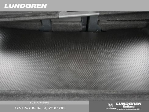 Used 2018 Nissan Rogue SV AWD/4WD image 19