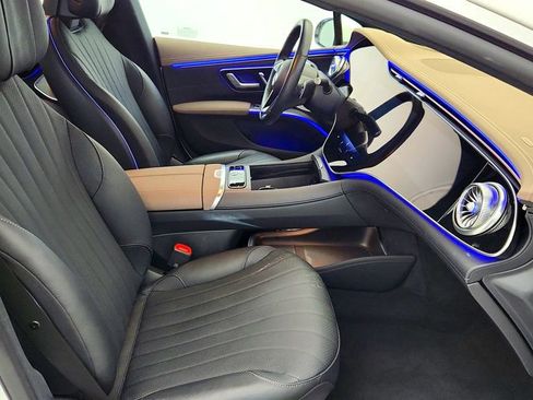Used 2023 Mercedes-Benz EQS 580 4MATIC Sedan image 24