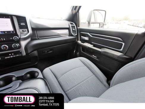 Used 2024 RAM 2500 Big Horn AWD/4WD image 11
