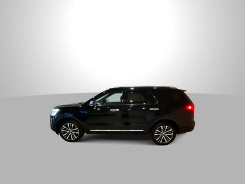 Used 2017 Ford Explorer Platinum image 5
