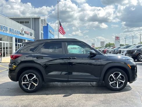 Used 2022 Chevrolet TrailBlazer RS w/ Technology Package AWD/4WD image 13