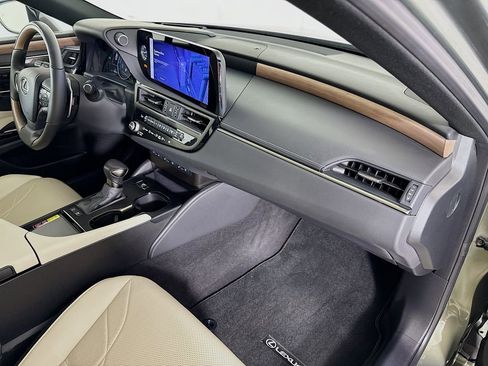 Certified 2024 Lexus ES 300h Ultra Luxury w/ Accessory Package (Z2) FWD image 31