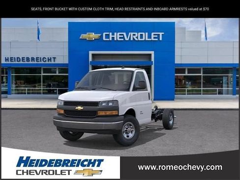 New 2025 Chevrolet Express 3500 w/ Power Convenience Package RWD image 9