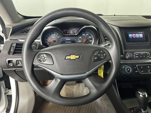 Used 2017 Chevrolet Impala LS FWD image 14
