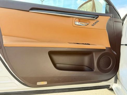 Used 2018 Lexus ES 350 w/ Luxury Package w/Wood Trim image 8