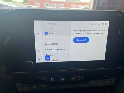 Used 2025 Toyota Camry SE image 20