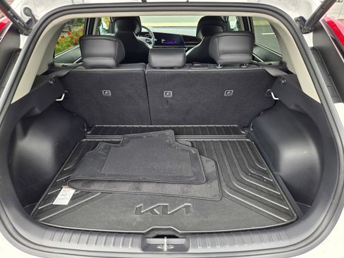 Certified 2023 Kia Niro Wind FWD image 27
