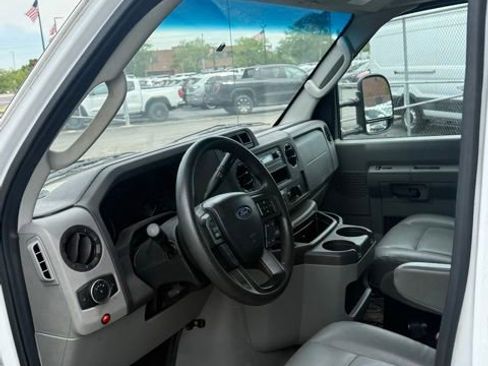 Used 2022 Ford E-350 and Econoline 350 Super Duty w/ Power Windows & Locks Group RWD image 10