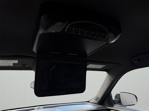 Used 2023 Chevrolet TrailBlazer RS image 25