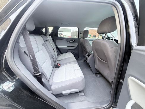 Used 2019 Chevrolet Blazer LT FWD image 12