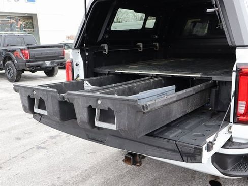 Used 2023 GMC Sierra 3500 AT4 w/ AT4 Preferred Package image 21