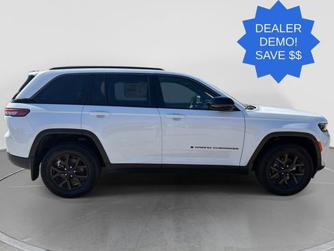 New 2026 Jeep Grand Cherokee Altitude AWD/4WD image 2