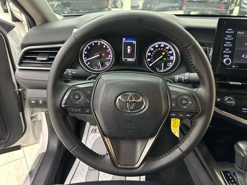 Used 2023 Toyota Camry SE image 21