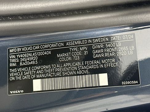 Used 2025 Volvo V90 B6 Cross Country Ultra w/ Protection Package Premier image 34