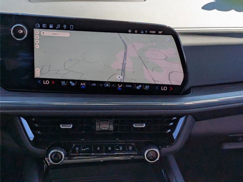 New 2026 Chevrolet Suburban Premier image 16