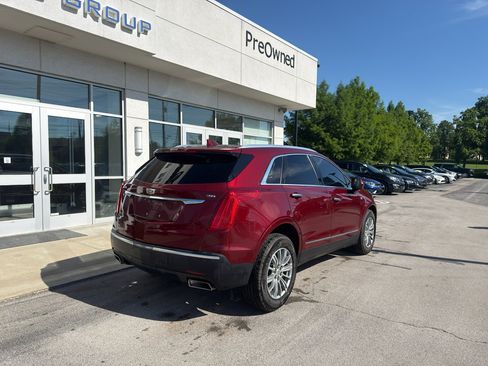 Used 2017 Cadillac XT5 Luxury w/ Driver Awareness Package AWD/4WD image 3