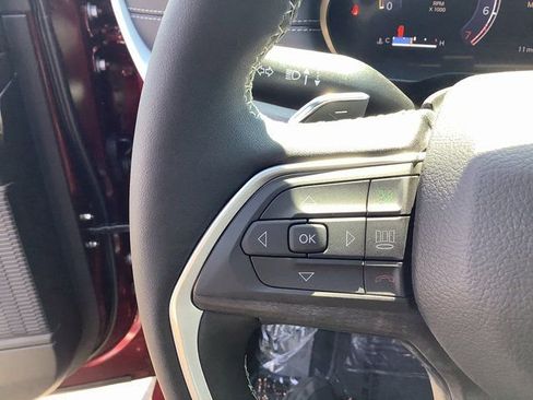 New 2025 Jeep Grand Cherokee Limited w/ Trailer Tow Package image 13