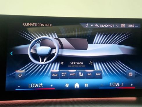 Used 2025 BMW X1 xDrive28i AWD/4WD image 64