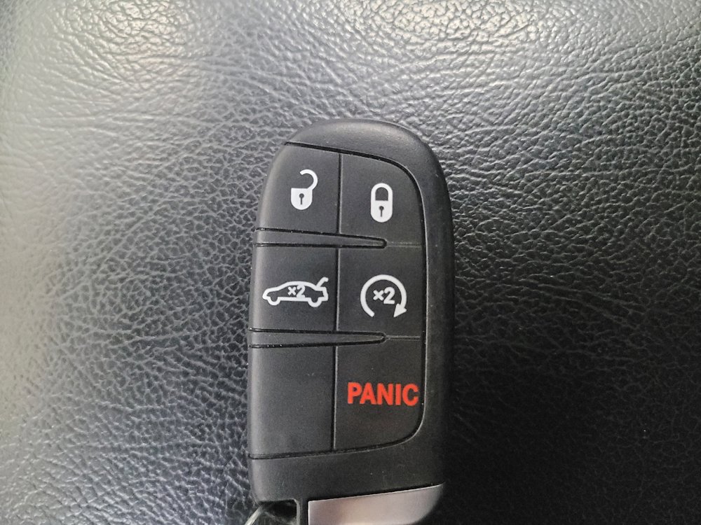 Used 2021 Chrysler 300 Touring RWD image 32