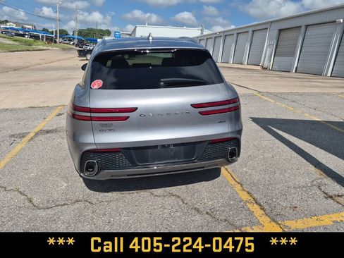 Used 2023 Genesis GV70 2.5T w/ Select Package AWD/4WD image 8