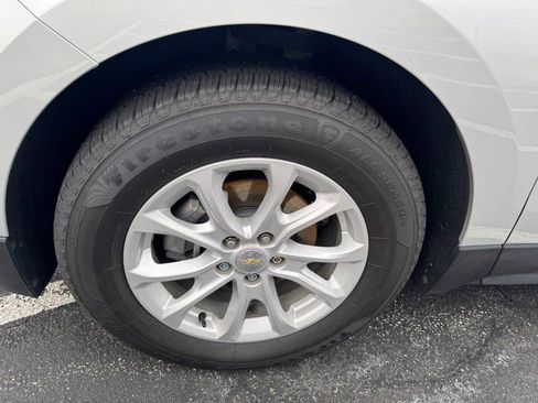 Used 2021 Chevrolet Equinox LS image 8