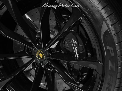 Used 2021 Lamborghini Urus AWD/4WD image 51