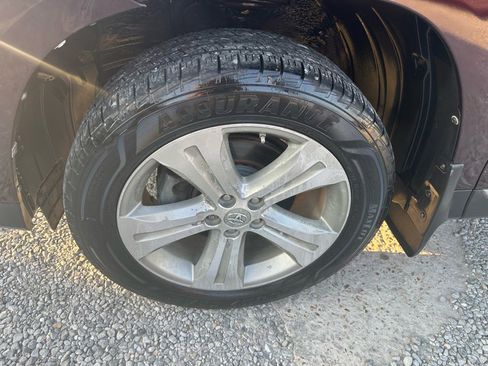 Used 2012 Toyota Highlander Limited image 7